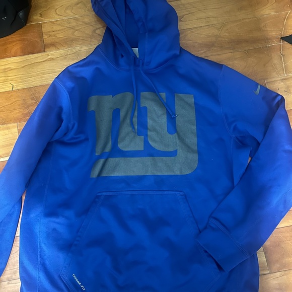 New York Giants sweatshirt - Picture 2 of 4